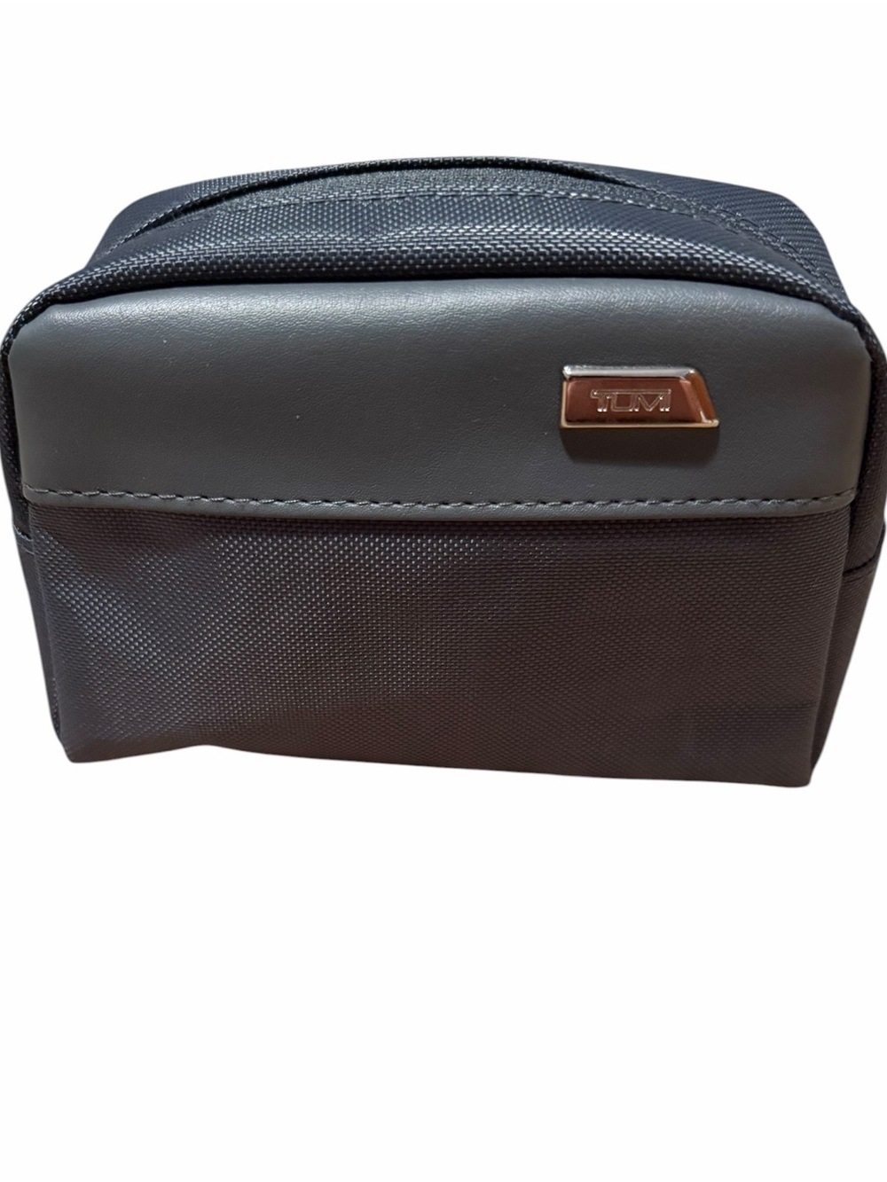 Tumi for Delta One amenity kit. NEW